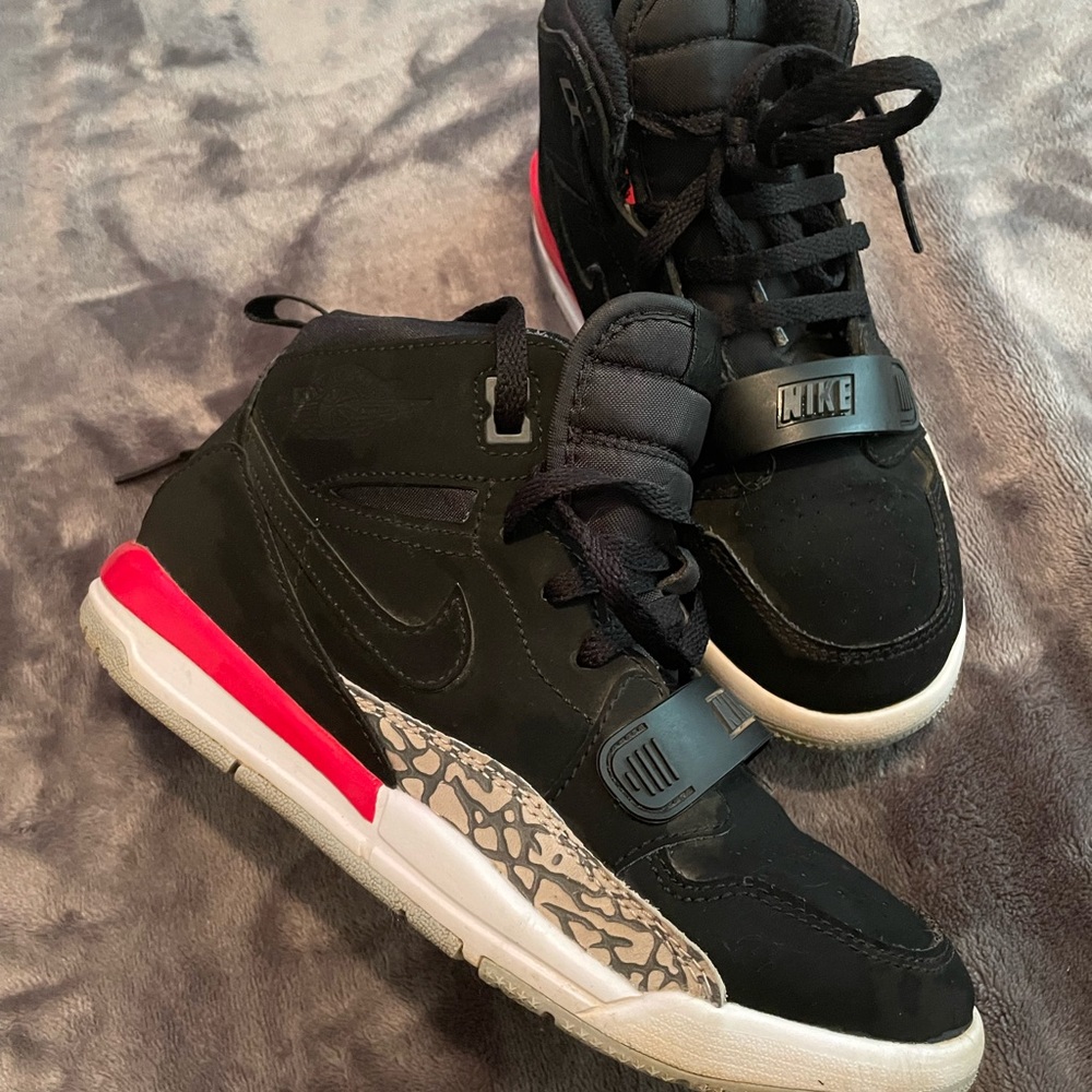 Jordan size 1.5 kids